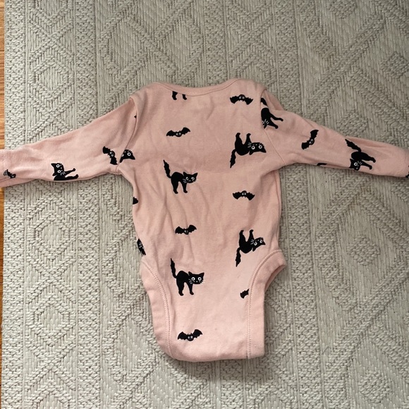 Halloween onesie - Picture 2 of 2